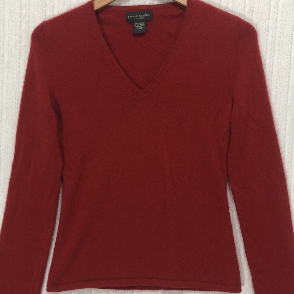 Banana Republic Cashmere V-Neck Sweater Red Long Sleeve Small